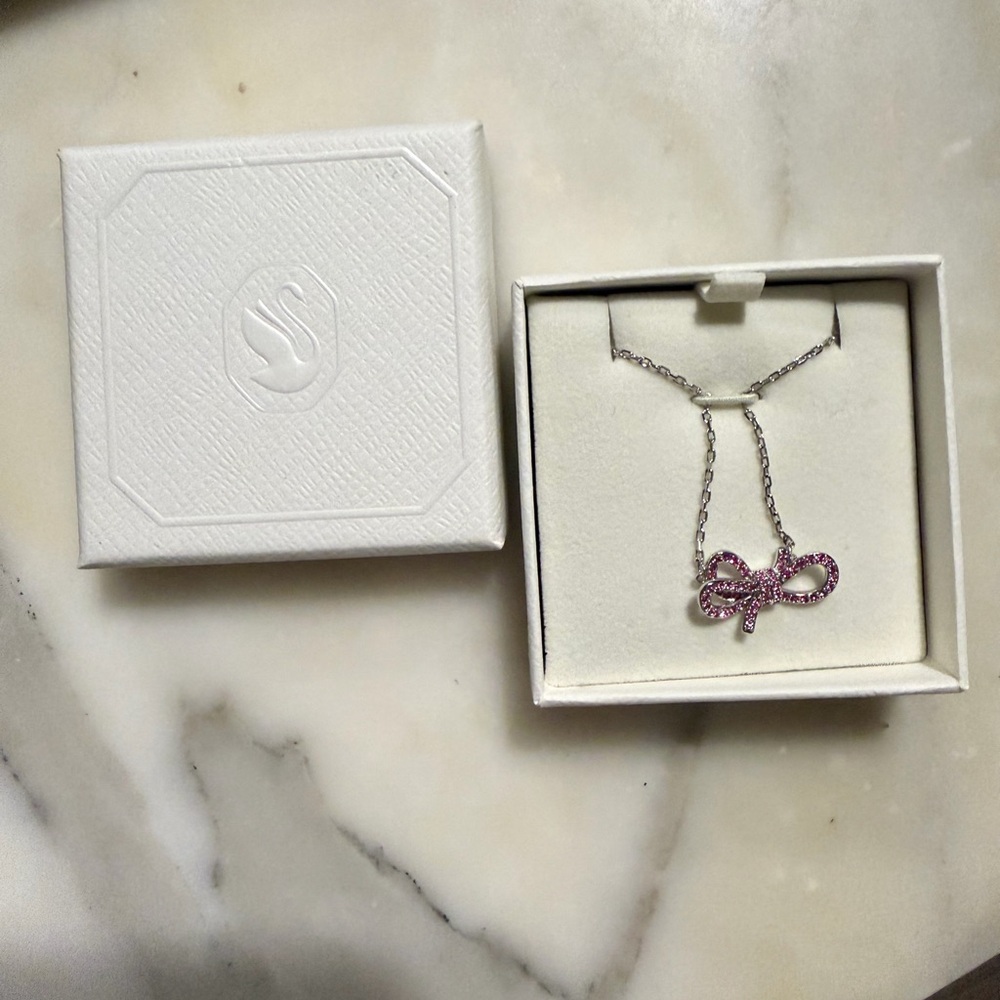 Swarovski Pink Crystal Bow Necklace Silver Adjustable Unworn in Original Box
